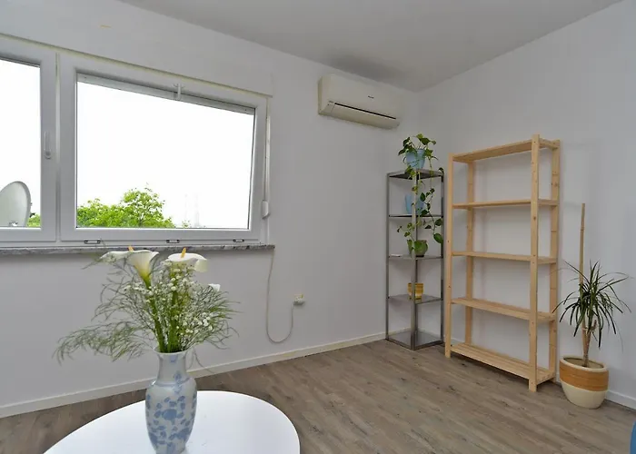 Marija 2238 Apartman Póla